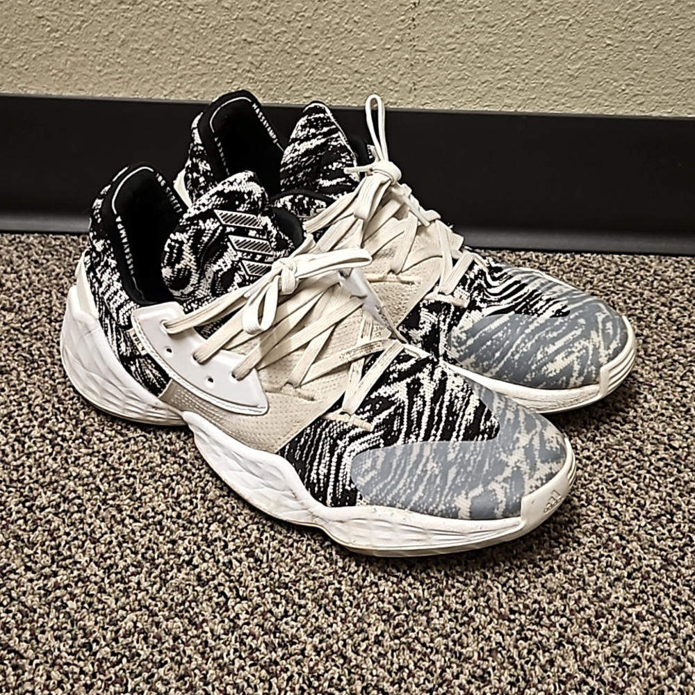 Adidas Harden Vol. 4